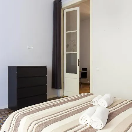 Key Plaza Universidad - Gran Via Barselona